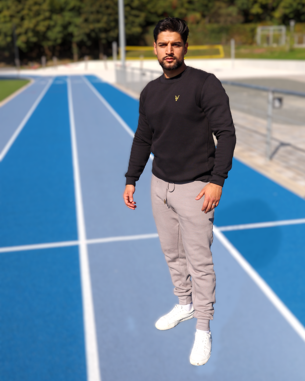 Pullover Schwarz Logo Rot/Gelb