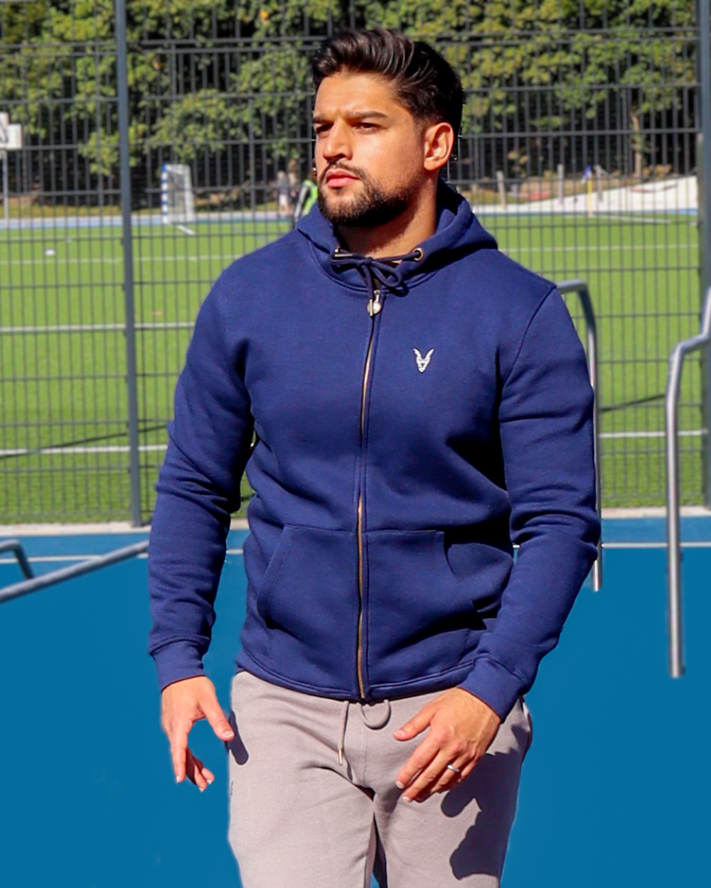 Hoddie Zipper Blau Logo Rot/Weiß